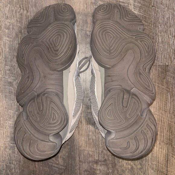 Adidas Yeezy Boost 500 Sneakers - Picture 3 of 4